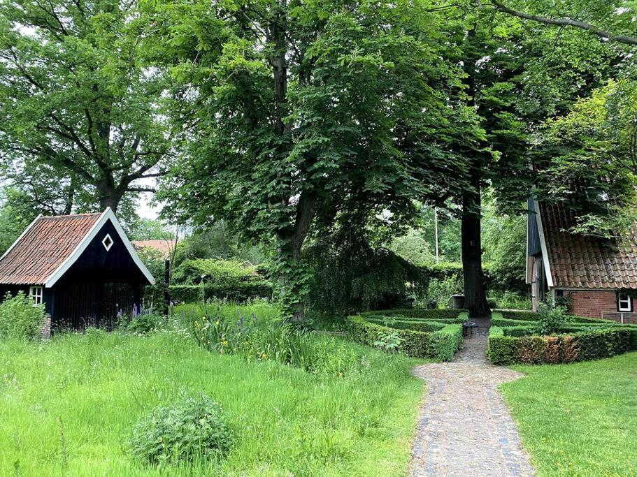 Loosan Lodges Gastenhuis Reutum Exterior foto